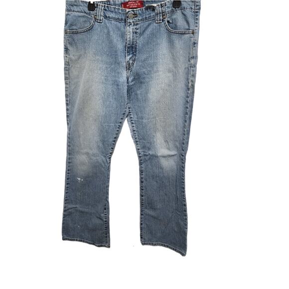 Levi Strauss 525 Women's Jeans 28x30 Nouveau Low Bootcut Stretch Classic Denim - Picture 1 of 8